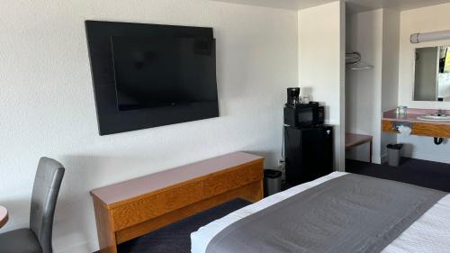 Brookings Hotel | Harbor Inn