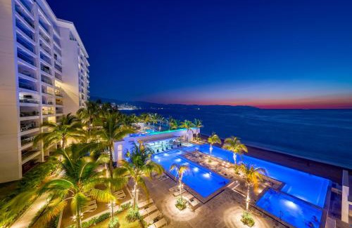 Las Glorias Apartment | Harbor NT306 by Moikkarentals