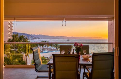 Las Glorias Apartment | Harbor NT306 by Moikkarentals