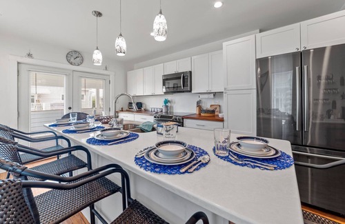Oriental House | Harbor Retreat - Pet Friendly in Village