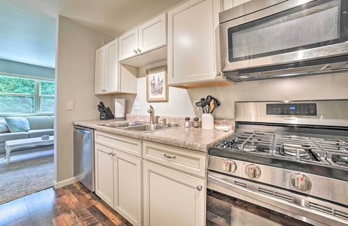Harbor Springs House | Harbor Springs Winter Retreat ~ 6 Mi to Skiing!
