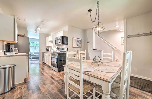 Harbor Springs House | Harbor Springs Winter Retreat ~ 6 Mi to Skiing!