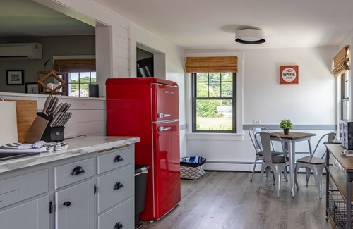 West Mystic House | Harbor View Landing Mystic CT - The Bluffs Waterfront House - Second Floor Only