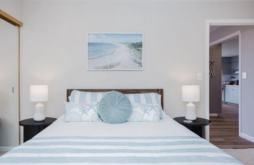 El Granada House | Harborlight House Coastal Comfort with Filtered Ocean Views walk to Harbor