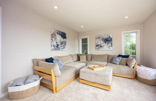 El Granada House | Harborlight House Coastal Comfort with Filtered Ocean Views walk to Harbor