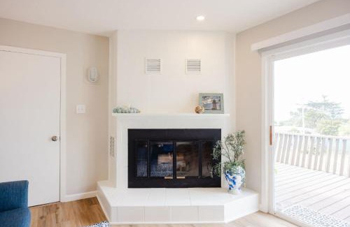 El Granada House | Harborlight House Coastal Comfort with Filtered Ocean Views walk to Harbor