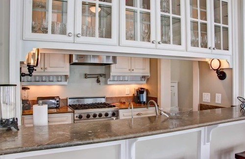 Oriental House | Harborside 5 with Southern Living Life Style