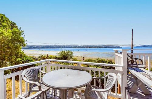 Vashon Island House | Harborside Retreat