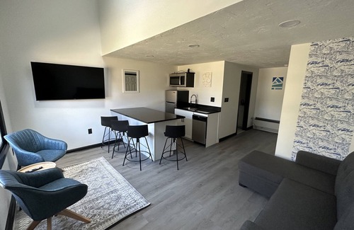 Bass River Hotel | Harborside Suites