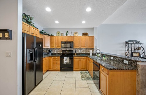 Clearwater Beach Condo | Harborview CondOasis -COLOR ME FUN!-Surrounded by Waters of Clearwater Beach.