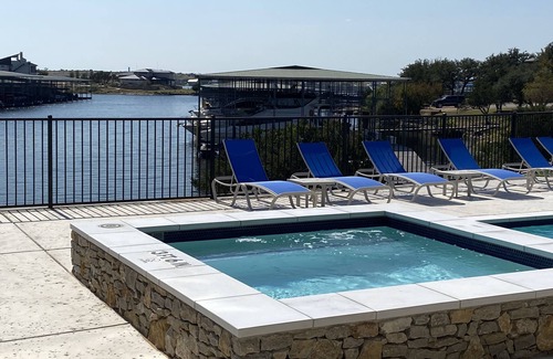 Graford Condo | Harborview FIRST FLOOR Condo w/resort amenities easy poolside access w/views!