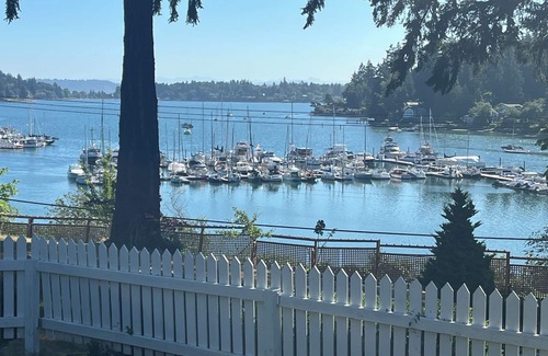 Vashon Island Cottage | Harborview Haven on Vashon Island located in historic Burton neighborhood