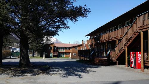 Seward Hotel | Harborview Inn