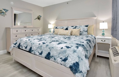 Lenox Park Condo | Harbour Beach - Ocean front - Pools and All amenities Open !