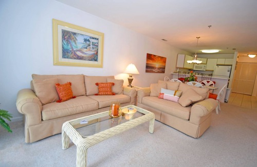 Heron Harbour Isle Condo | Harbour Club G7-Baywater 120th St, Free WiFi, Pool, W/D, AC