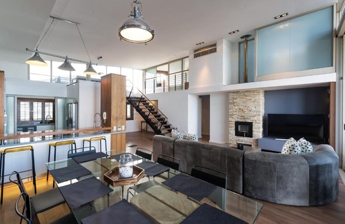 Cape Town City Centre Apartment | Harbour Edge Apartments