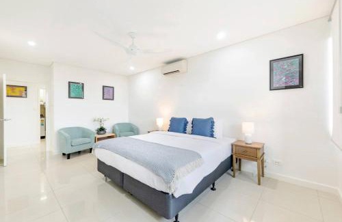Darwin City Centre Apartment | Harbour Edge - Moments from Darwin Waterfront & CBD
