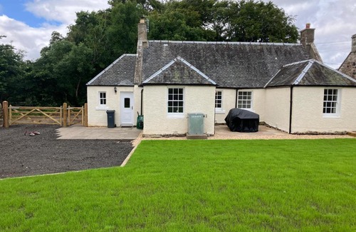 Balerno Apartment | Harbour Hill Cottage