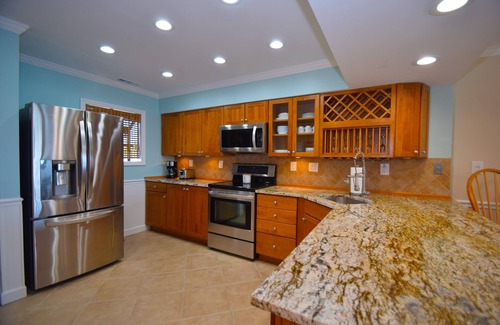 Ocean City House | Harbour Island 21C-Baywater 14th St, WIFI, Pool, W/D, AC