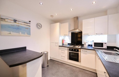 Irvine House | Harbour Quay Apartment