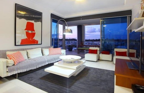 Biggera Waters Apartment | HARBOUR QUAYS - BROADWATER / BIGGERA WATERS