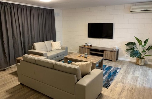 Beresford Apartment | Harbour View 49 Urch Street Unit 4