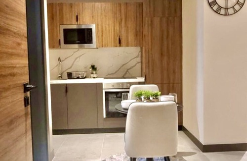 Manama Apartment | Harbour View Condo - Seaview اطلالة بحرية