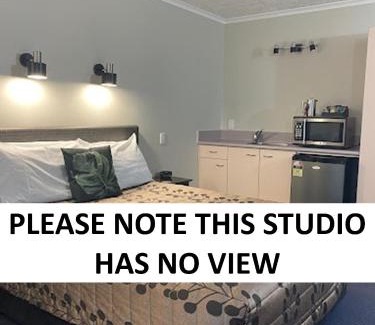 Ahuriri Hotel | Harbour View Motel on Ahuriri Beach in Napier NZ with sea view suites