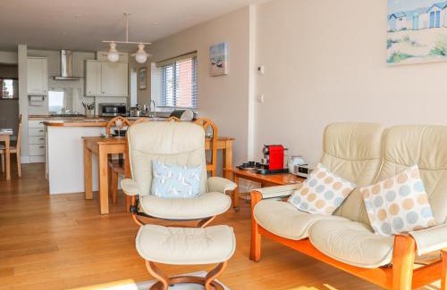 Christchurch House | Harbour View, Mudeford