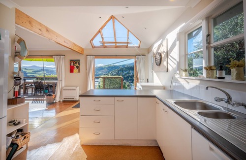 Akaroa House | Harbour Views - Akaroa Holiday Home