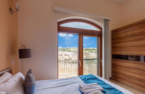 Ghajnsielem House | Harbour Views Gozitan Villa Shared Pool - Happy Rentals