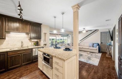 Upper Grand Lagoon House | Harbour Villa 4232