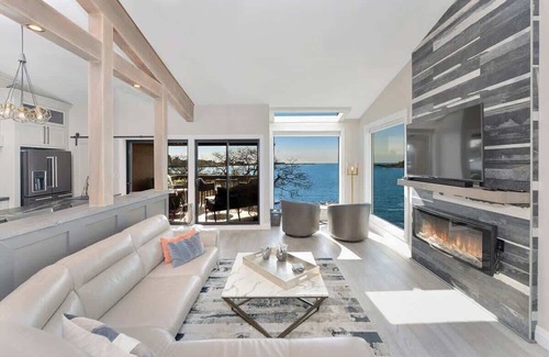 Victoria West House | Harbourfront Executive Stay