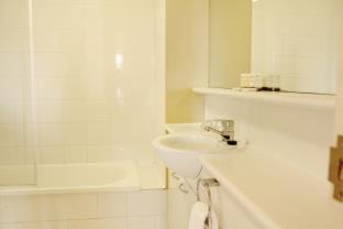 Melbourne Central Business District Apartment | HarbourView Apartment Hotel (now Arrow on Spencer)
