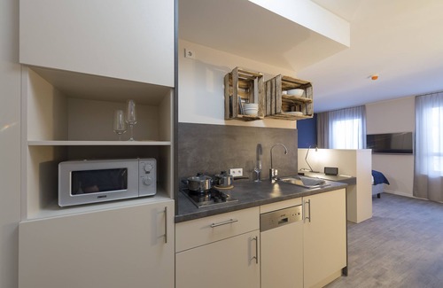 West Apartment | HARBR. boardinghouse