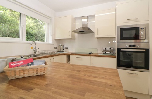 Heligan Cottage | Harcombe House Bungalow 7