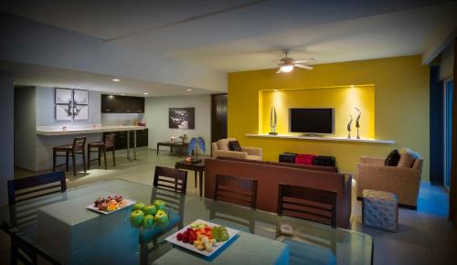 Nuevo Vallarta Resort | Hard Rock Hotel Vallarta All Inclusive
