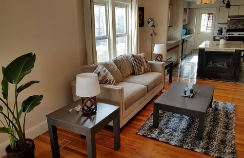 Watertown House | Hard to Beat Luxury, Amazing Location Near Boston - Fully Disinfected!