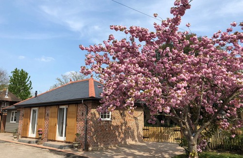 Sidlesham Cottage | Hardings Barn - Donnington, near Chichester, West Sussex