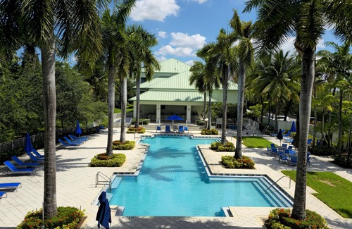 Doral Condo | Hardrock Stadium, Convenient XL Studio, kitchen