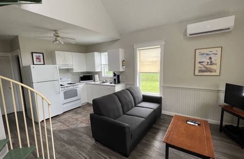 Shediac Cottage | Hardy's Parlee Beach Chalet #16