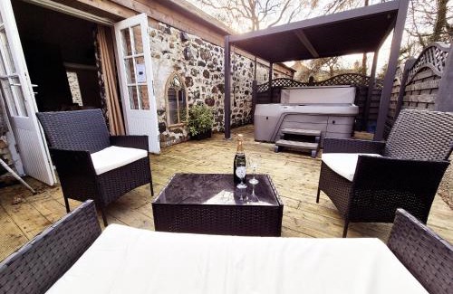 Ballymena House | Hare Cottage