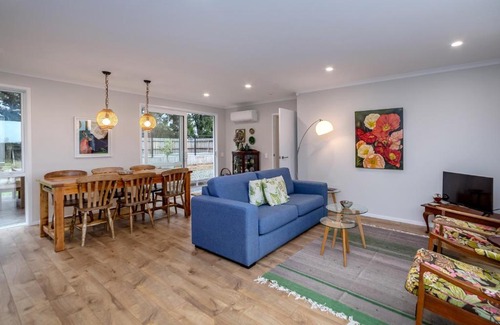 Martinborough House | Hare Cottage