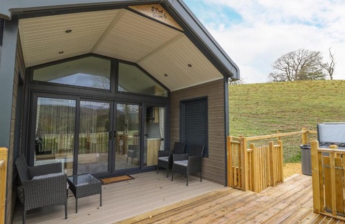 Llandrindod Wells House | Hares Rest