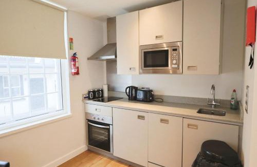 Bristol Floating Harbour Apartment | Harford House Studios 20 - Hopewell