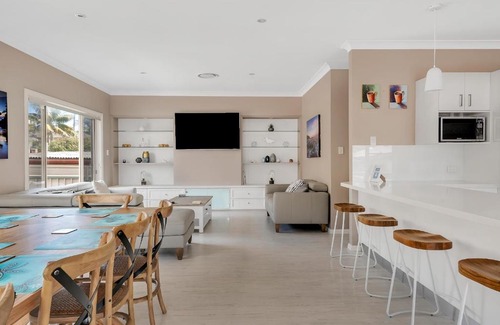 Noraville House | Hargraves Beach Hideaway