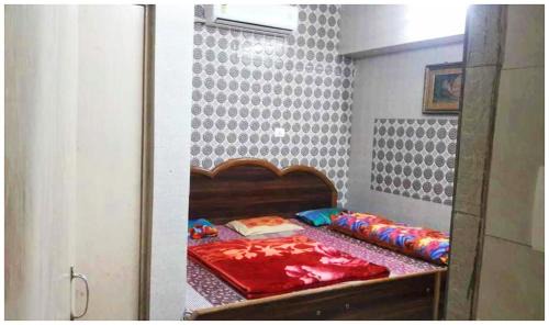 Haridwar Hotel | HARIDWAR HOTEL "SAI KRIPA" NEAR MANSA DEVI TEMPLE & HAR KI PAURI GANGA GHAT- #Restaurant #Wi-fi #Parking Facilities - Newly Renovated Guest House In HARIDWAR