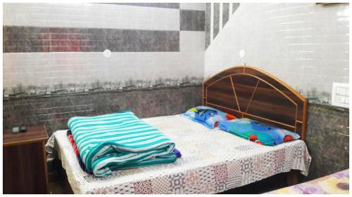 Haridwar Hotel | HARIDWAR HOTEL "SAI KRIPA" NEAR MANSA DEVI TEMPLE & HAR KI PAURI GANGA GHAT- #Restaurant #Wi-fi #Parking Facilities - Newly Renovated Guest House In HARIDWAR