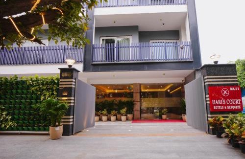 DLF Phase 3 Hotel | Haris Court- Cyber Hub