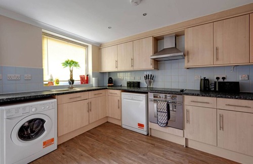 Ipswich House | Harland Haven: Spacious 4BR House in Ipswich